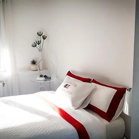 Charming T2 Near Beach&market, T2 Près De La Et Du Marché Apartamento *